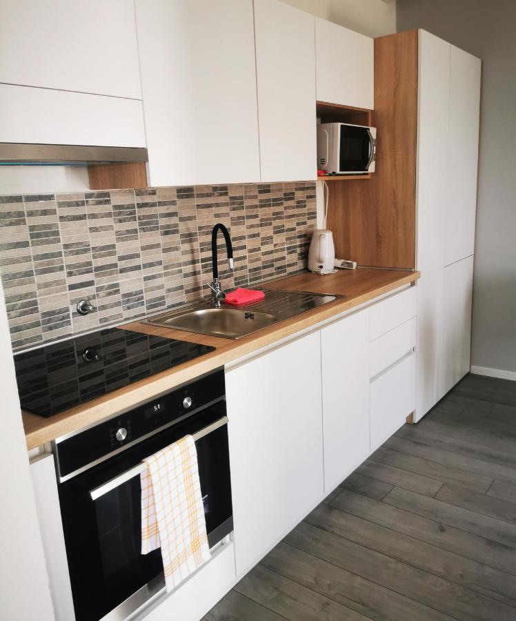 Apartmani "Ivan" 玛里纳 外观 照片