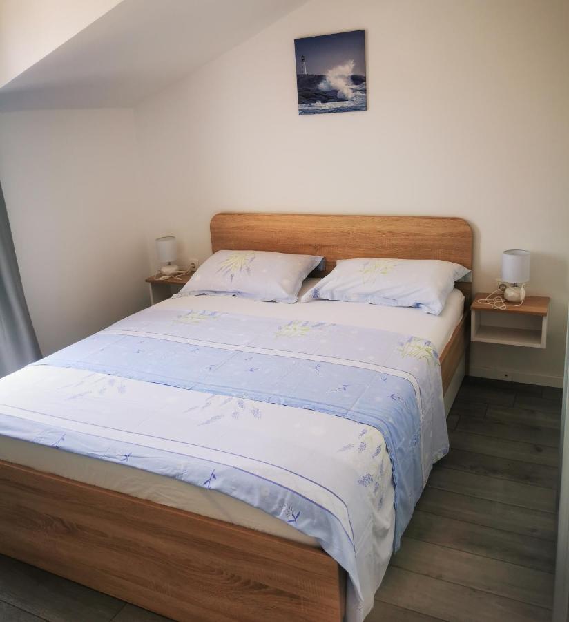 Apartmani "Ivan" 玛里纳 外观 照片