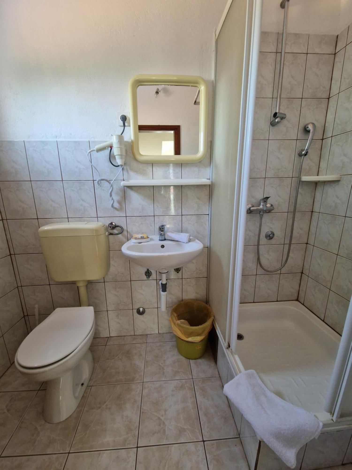 Apartmani "Ivan" 玛里纳 外观 照片
