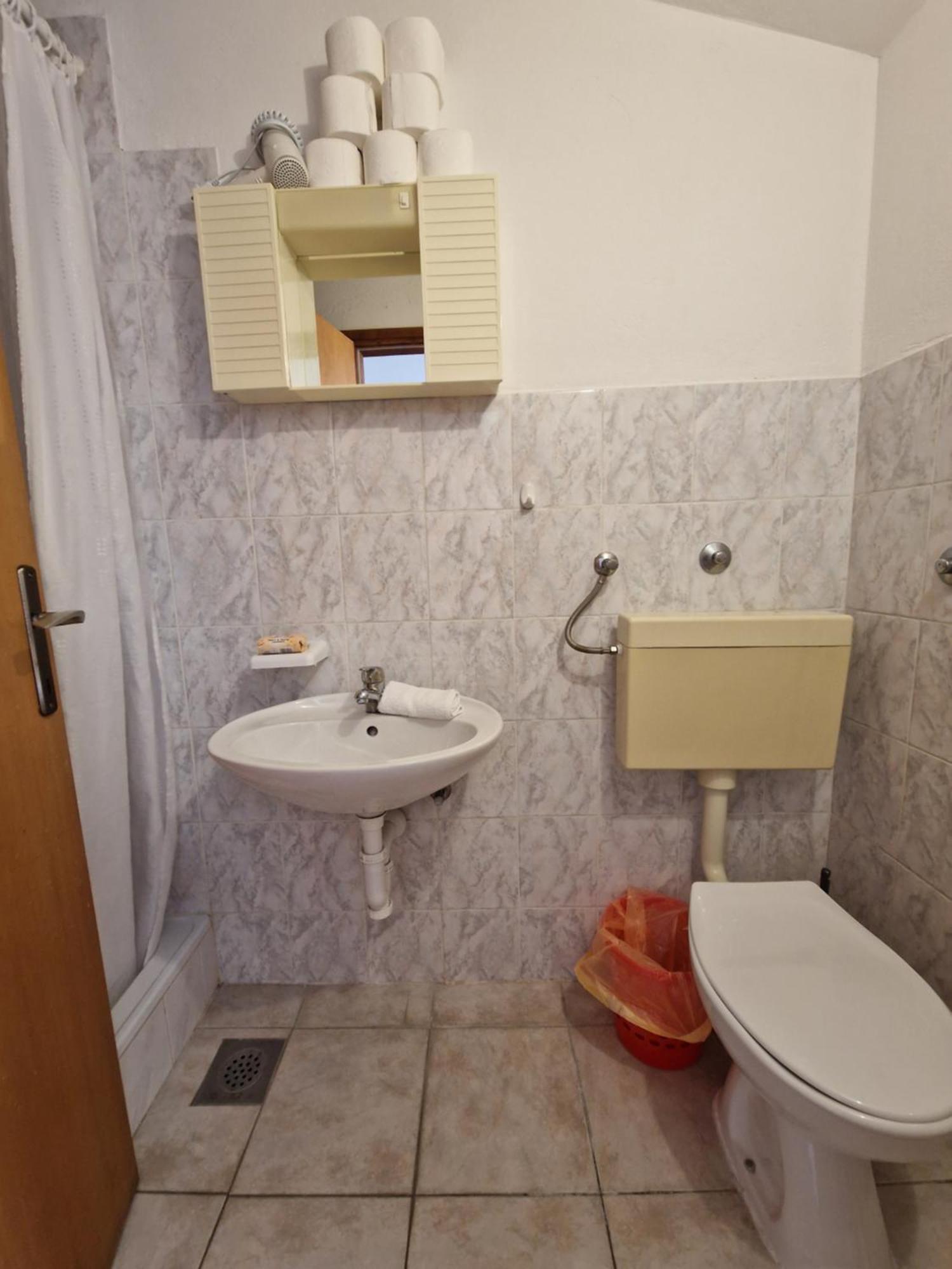 Apartmani "Ivan" 玛里纳 外观 照片
